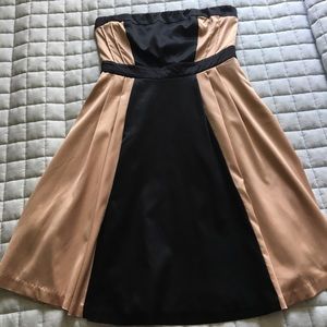 🆑3/$15 Strapless dress from the Limited